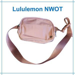 LULULEMON Blush Pink Everywhere Belt Bag Crossbody